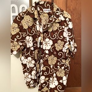 Fun flower 🌺 shirt